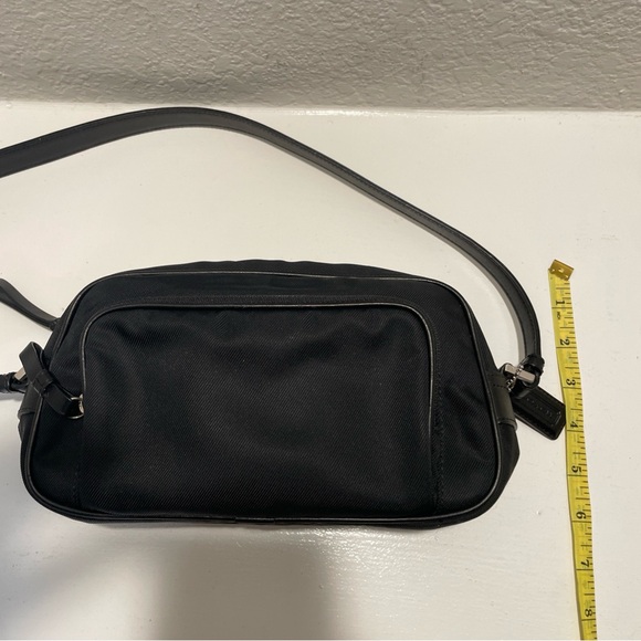 Coach Black Shoulder Bag with Front Zip Pocket - Picture 3 of 11